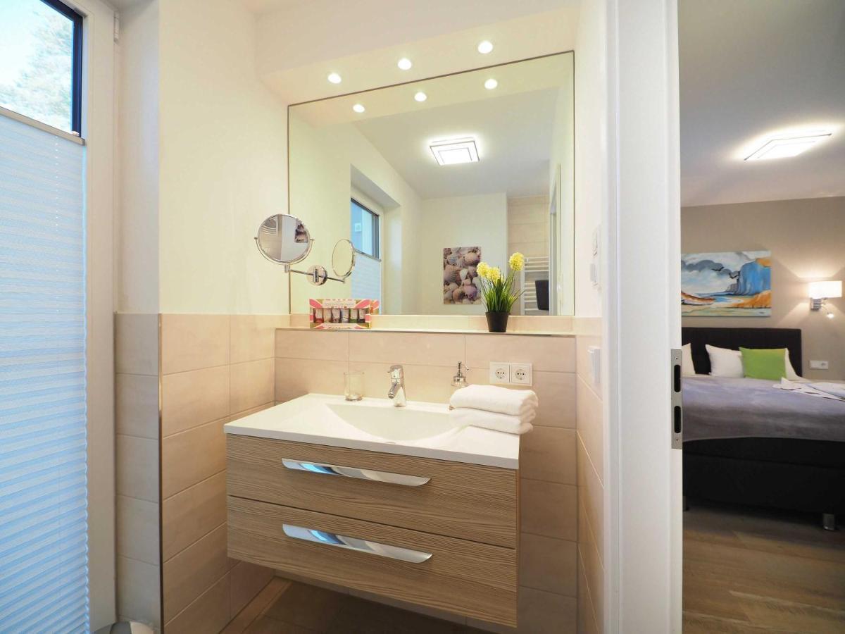 Terrassenwohnung "Treibholz" - Oase Am Haff Garz  Esterno foto