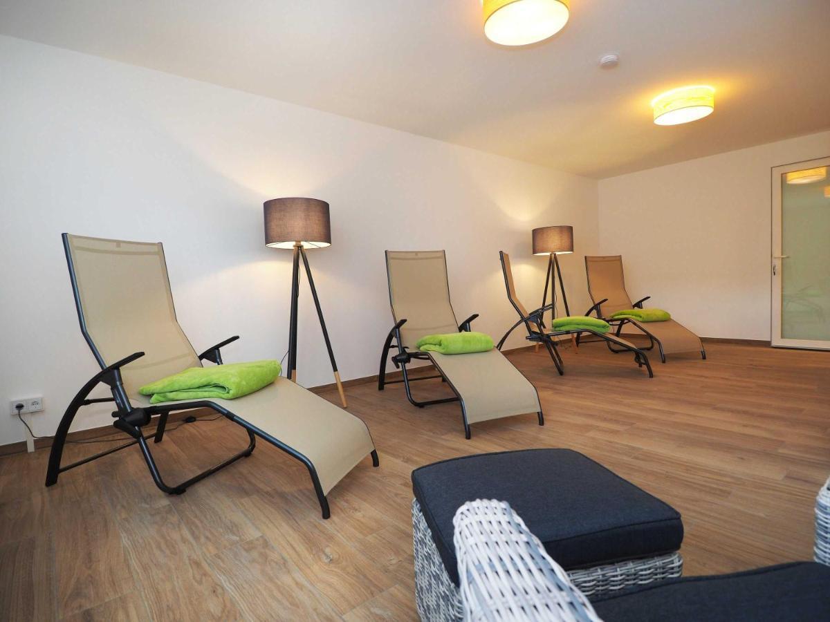 Terrassenwohnung "Treibholz" - Oase Am Haff Garz  Esterno foto