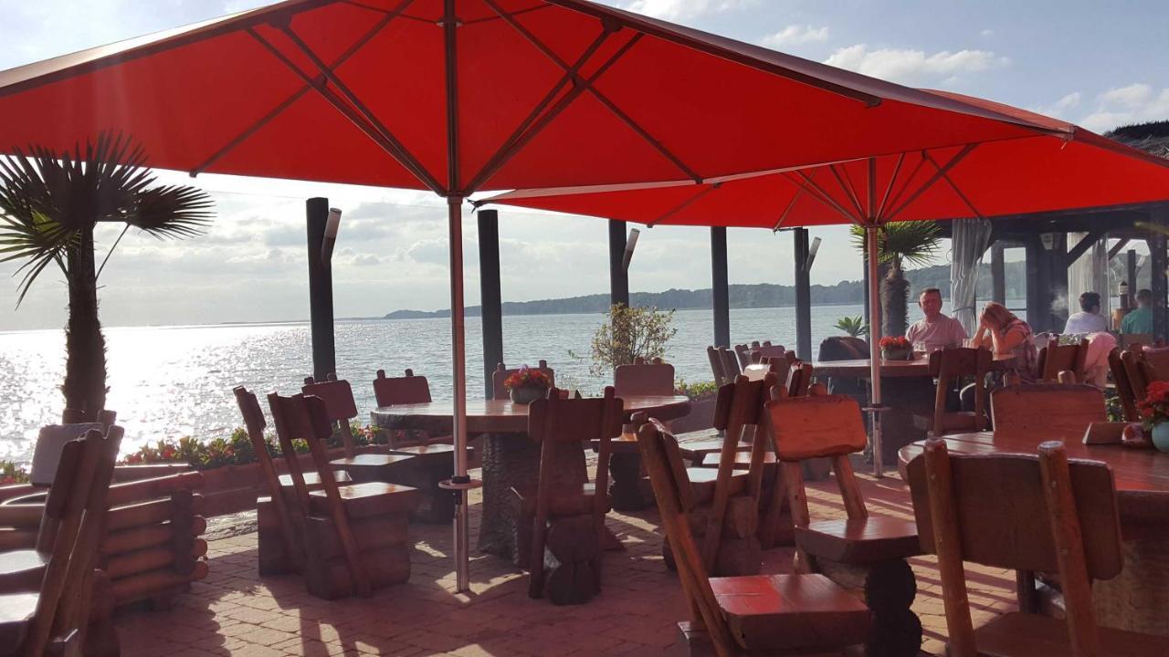 Terrassenwohnung "Treibholz" - Oase Am Haff Garz  Esterno foto